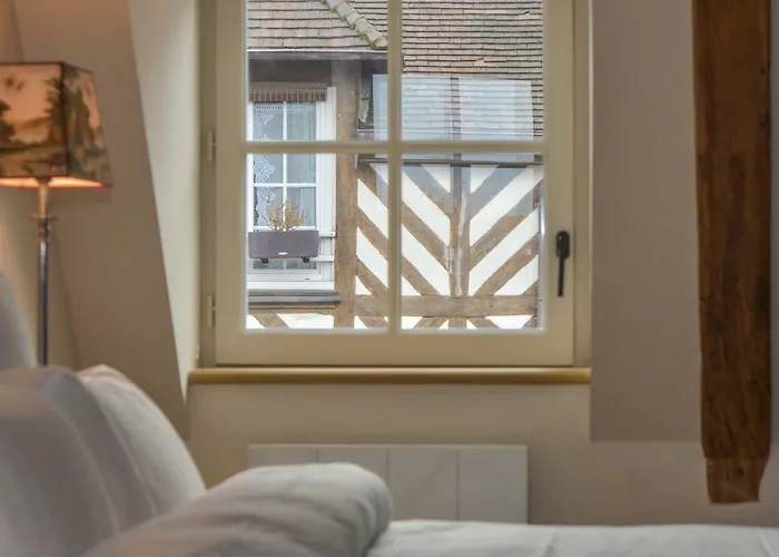 בית נופש La Maison De Pierre Et Valerie St Leonard הונפלר